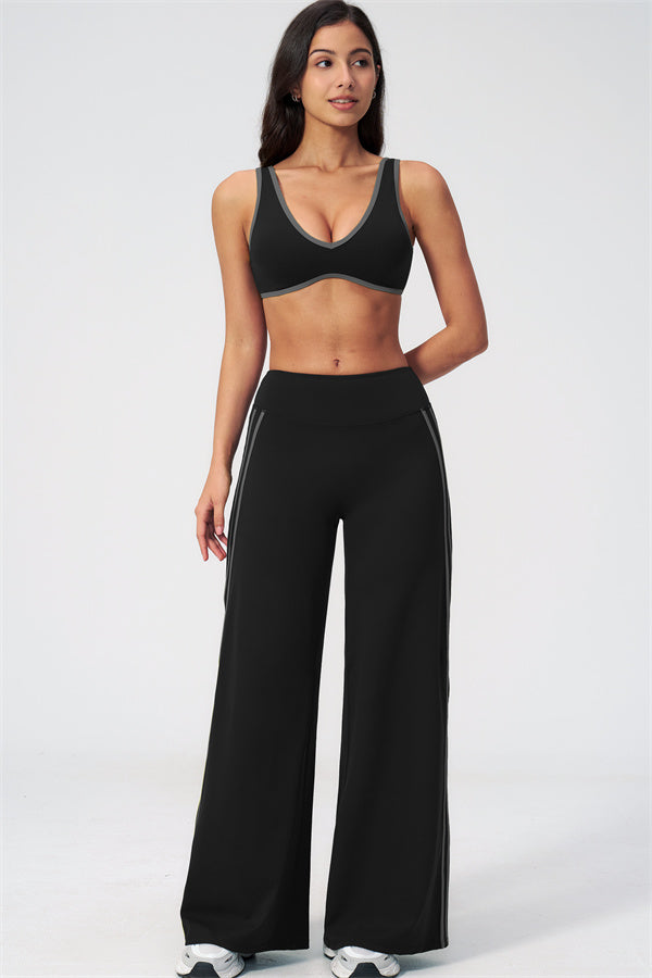 The Evoke Straight Leg Pants