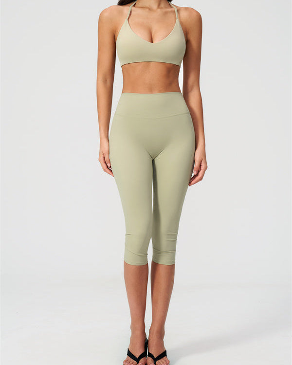 The Twirl Sports Bra Capri Leggings 2-Piece Set