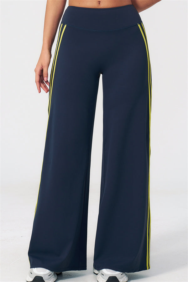 The Evoke Straight Leg Pants