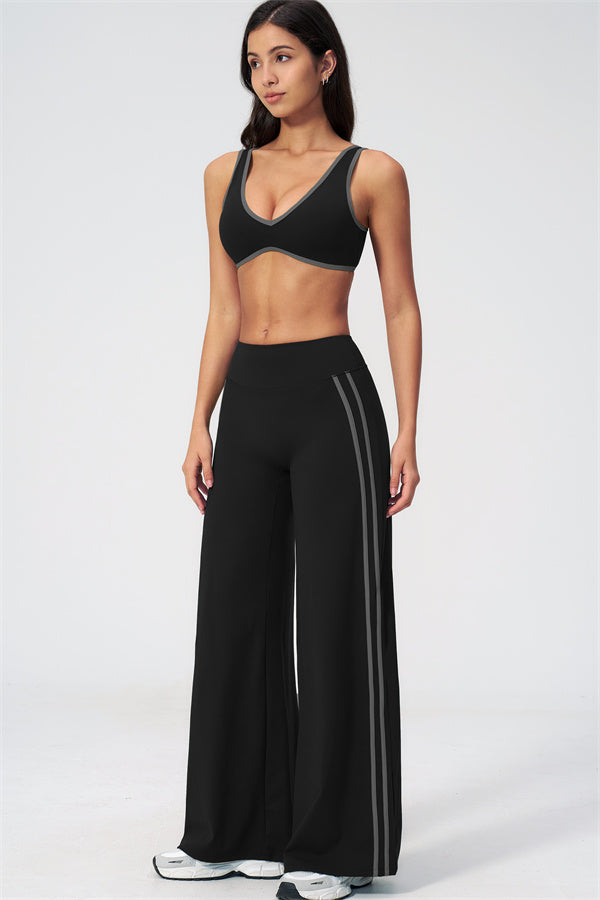 The Evoke Straight Leg Pants