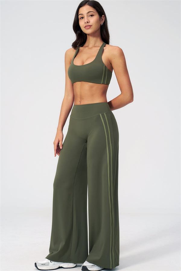 The Evoke Straight Leg Pants