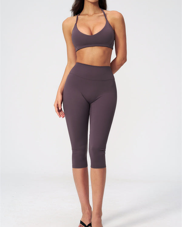 The Twirl Sports Bra Capri Leggings 2-Piece Set