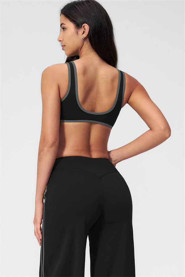 The Evoke Straight Leg Pants