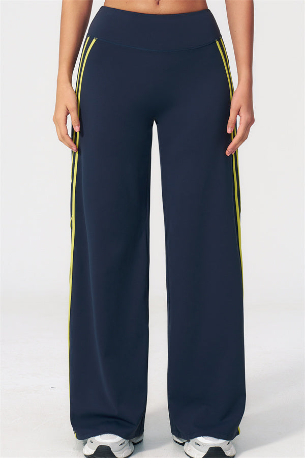 The Evoke Straight Leg Pants
