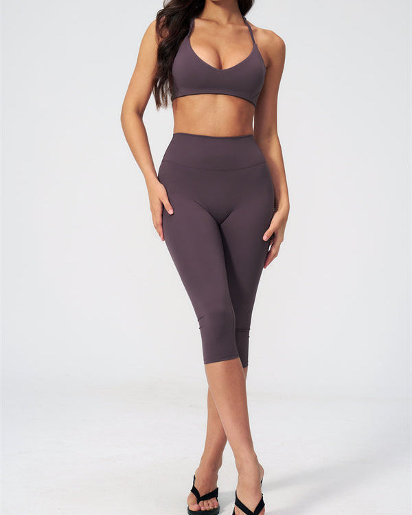The Twirl Sports Bra Capri Leggings 2-Piece Set