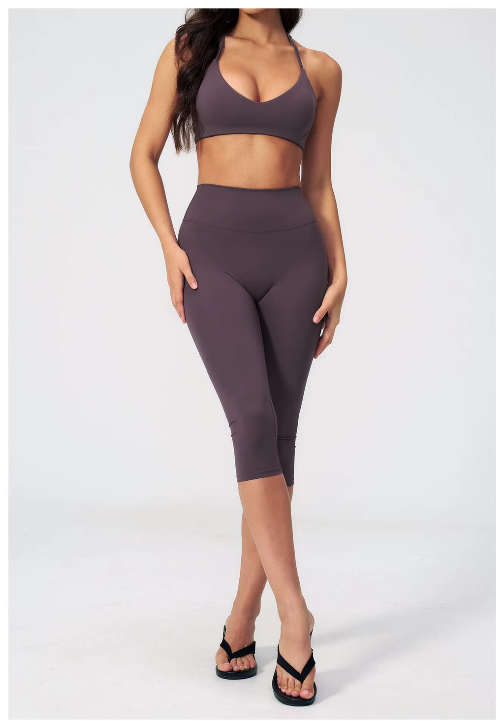 V Motion Capri Set