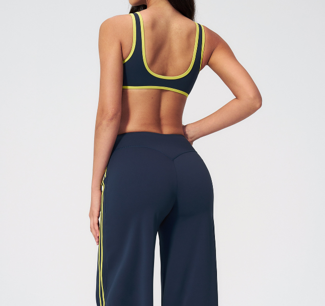 2026 Hot-Selling Women's Skin-Tight, Slimming, Quick-Dry Fitness Set for Outdoor Running and Exercise