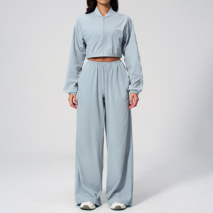 Hot-selling New Arrival Women's Yoga Set: UV-Protective Cropped Top and Quick-Dry Outdoor Workout Pants