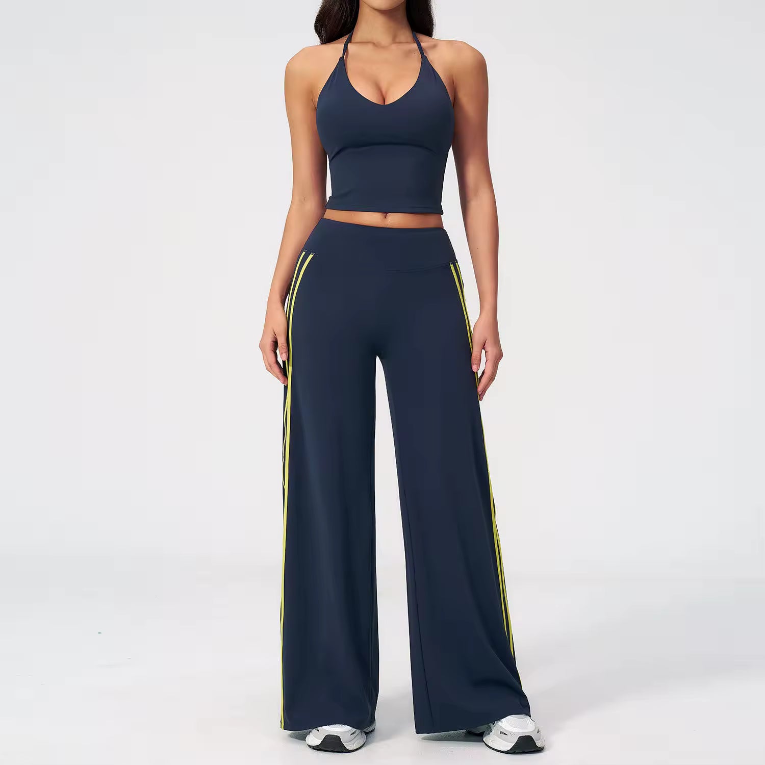 V-Neck Beauty Back Set