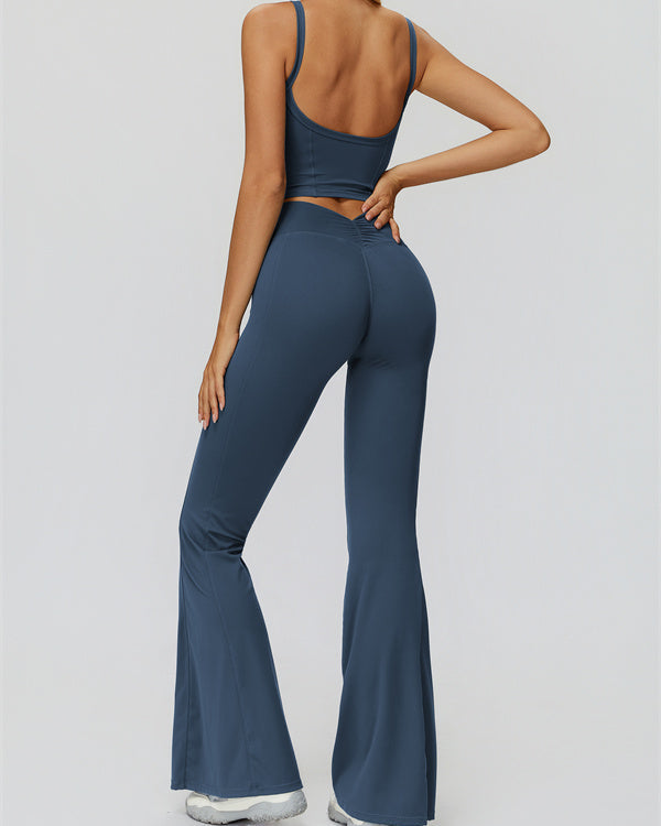 The Fyra Crop Tank Flared Leggings 2-Piece Set