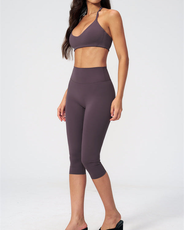 The Twirl Sports Bra Capri Leggings 2-Piece Set