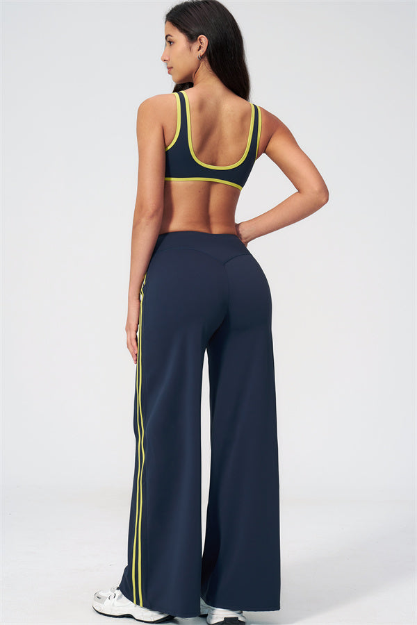 The Evoke Straight Leg Pants