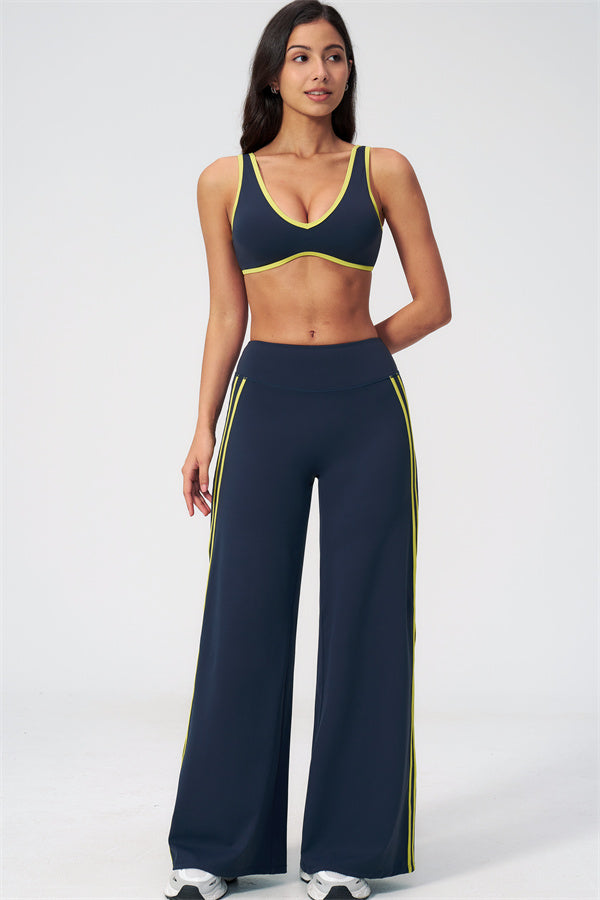 The Evoke Straight Leg Pants