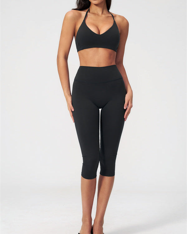 The Twirl Sports Bra Capri Leggings 2-Piece Set