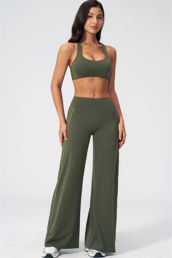 The Evoke Straight Leg Pants