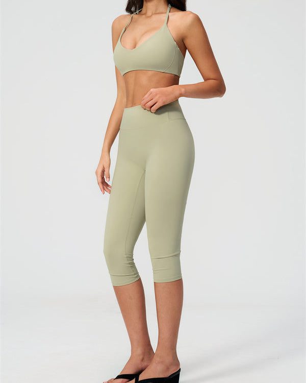 The Twirl Sports Bra Capri Leggings 2-Piece Set