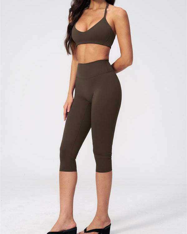 The Twirl Sports Bra Capri Leggings 2-Piece Set