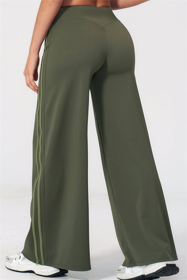 V-Neck Straight Leg SetVOLTRA FIT